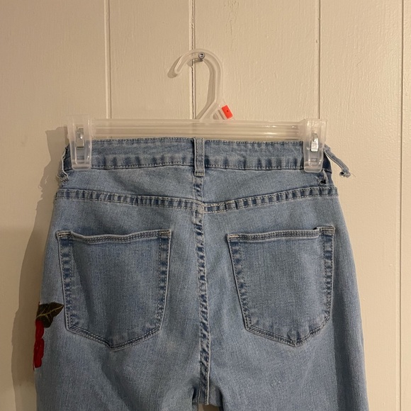 Jeans - Picture 6 of 8